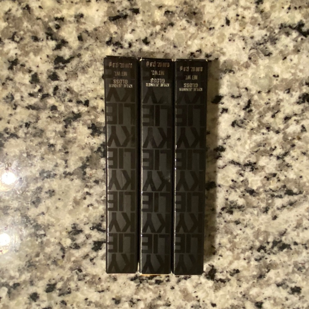 Kylie Jenner gloss